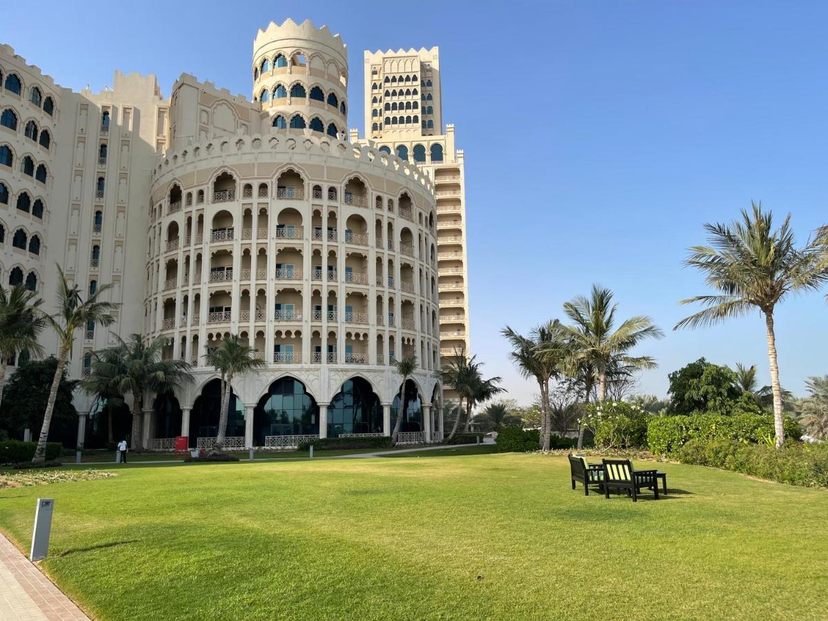 Private Suites Al Hamra Palace At Golf & Sea Resort Рас-ель-Хайма Екстер'єр фото